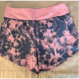Athleta pink shorts run the world 3" short size M 8-10